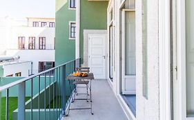 Duque Flat - Ac & Balcony By Lovelystay